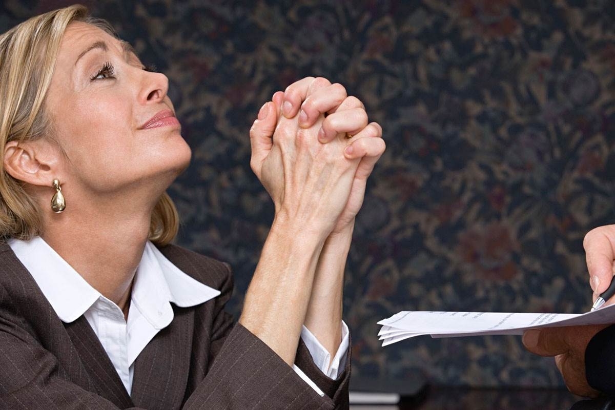 Psicologia: Scusarsi continuamente non è segno di educazione, ma di debolezza nascosta