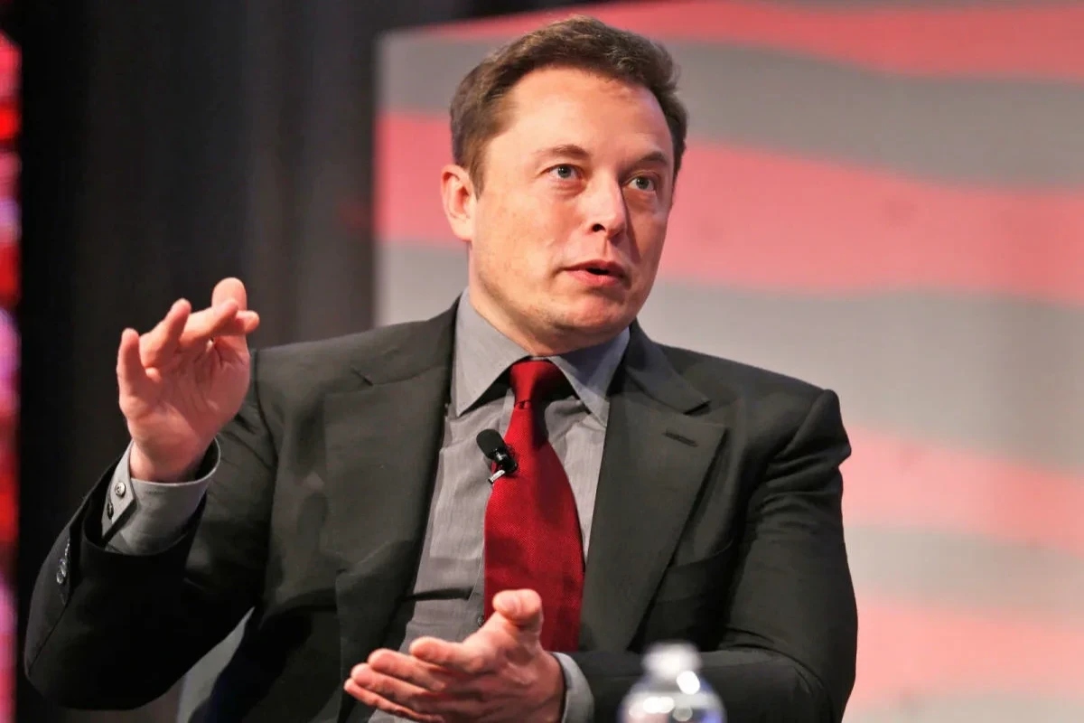 Elon Musk avverte che la Terra ha i giorni contati e propone un esodo su Marte per salvare l’umanità Elon Musk avverte che la Terra ha i giorni contati e propone un esodo su Marte per salvare l’umanità