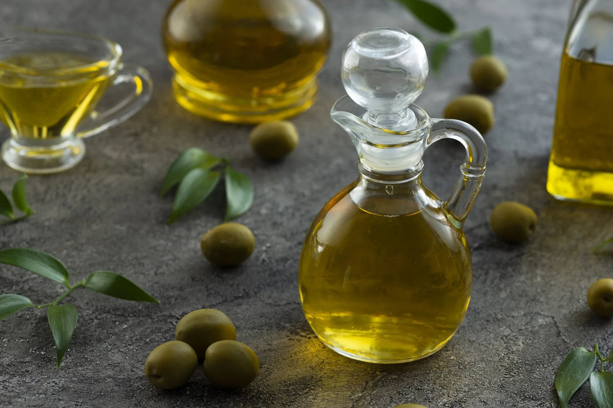 Olio d’oliva italiano in guai: prezzi truccati, indagine svela deficit da 25 miliardi