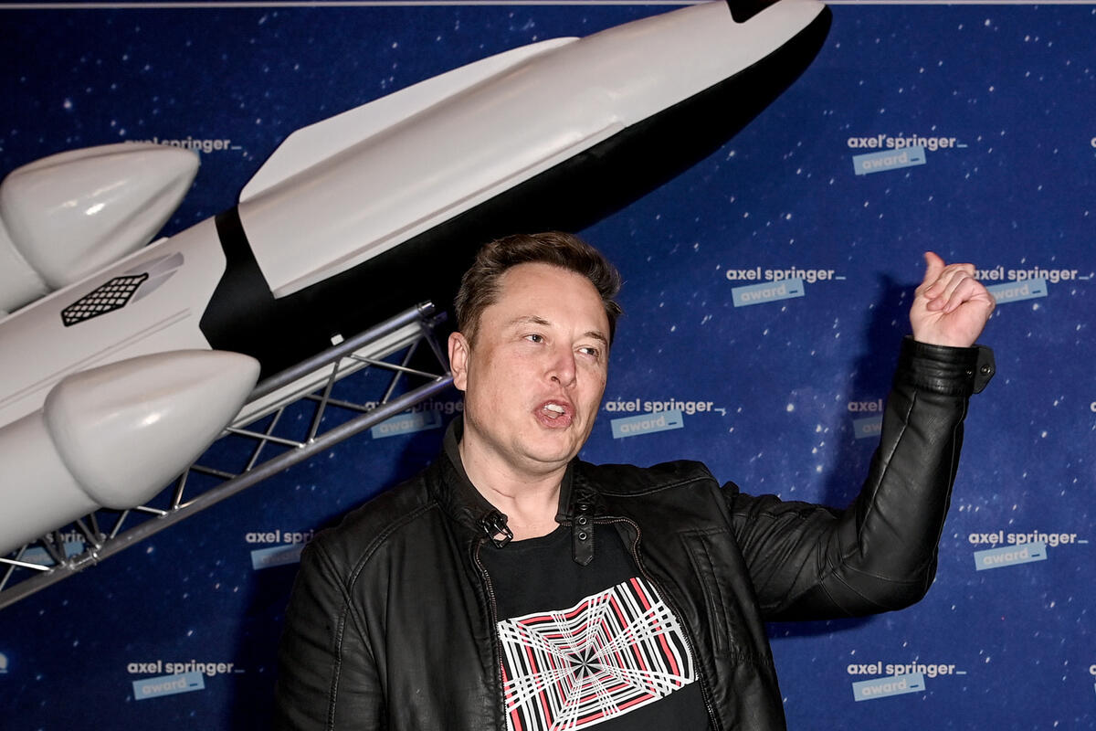 Elon Musk e gli Stati Uniti manovrano per imporre una tecnologia di controllo globale sulle comunicazioni Elon Musk e gli Stati Uniti manovrano per imporre una tecnologia di controllo globale sulle comunicazioni